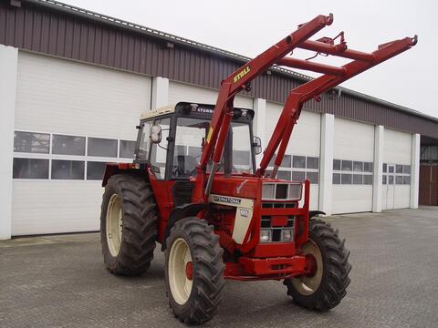 Case-IH 1055