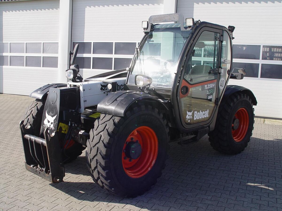 Bobcat TL 358 Agri 3