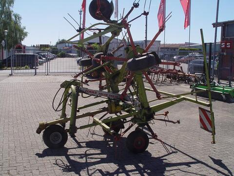 Claas Volto 740