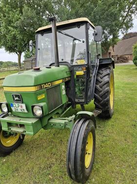 John Deere 1140