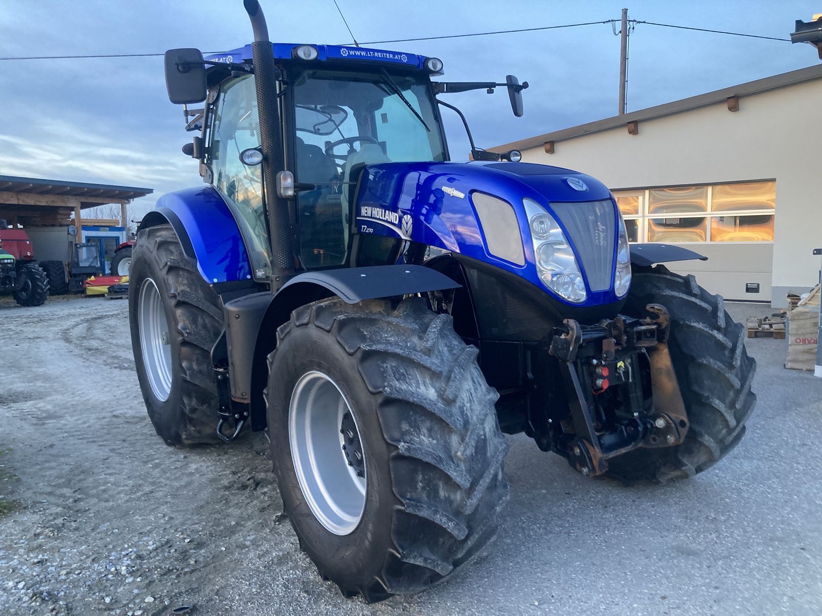 New Holland T7.270 Auto Command BluePower 3