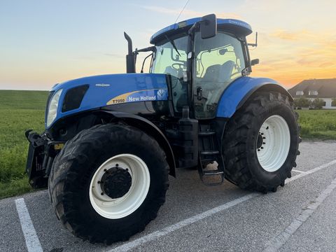 New Holland T7050 Auto Command