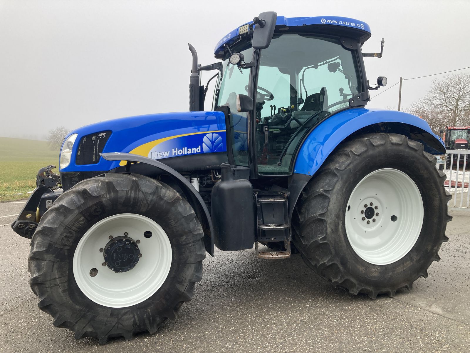 New Holland TS135A 2