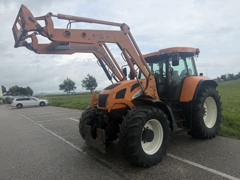 New Holland T7540