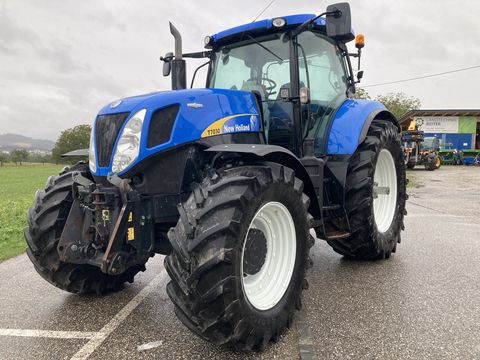 New Holland T7030 Auto Command