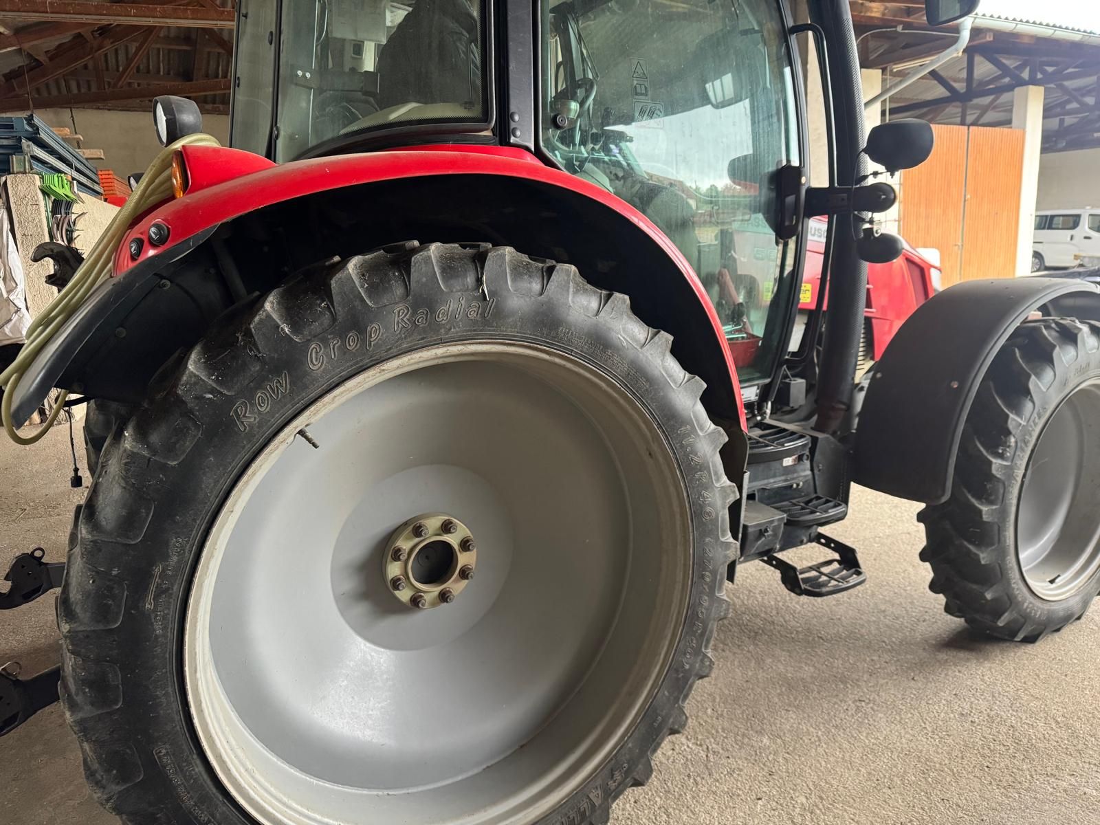 Massey Ferguson MF 5609 Dyna-4 Essential 2