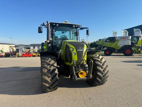 Claas Arion 650