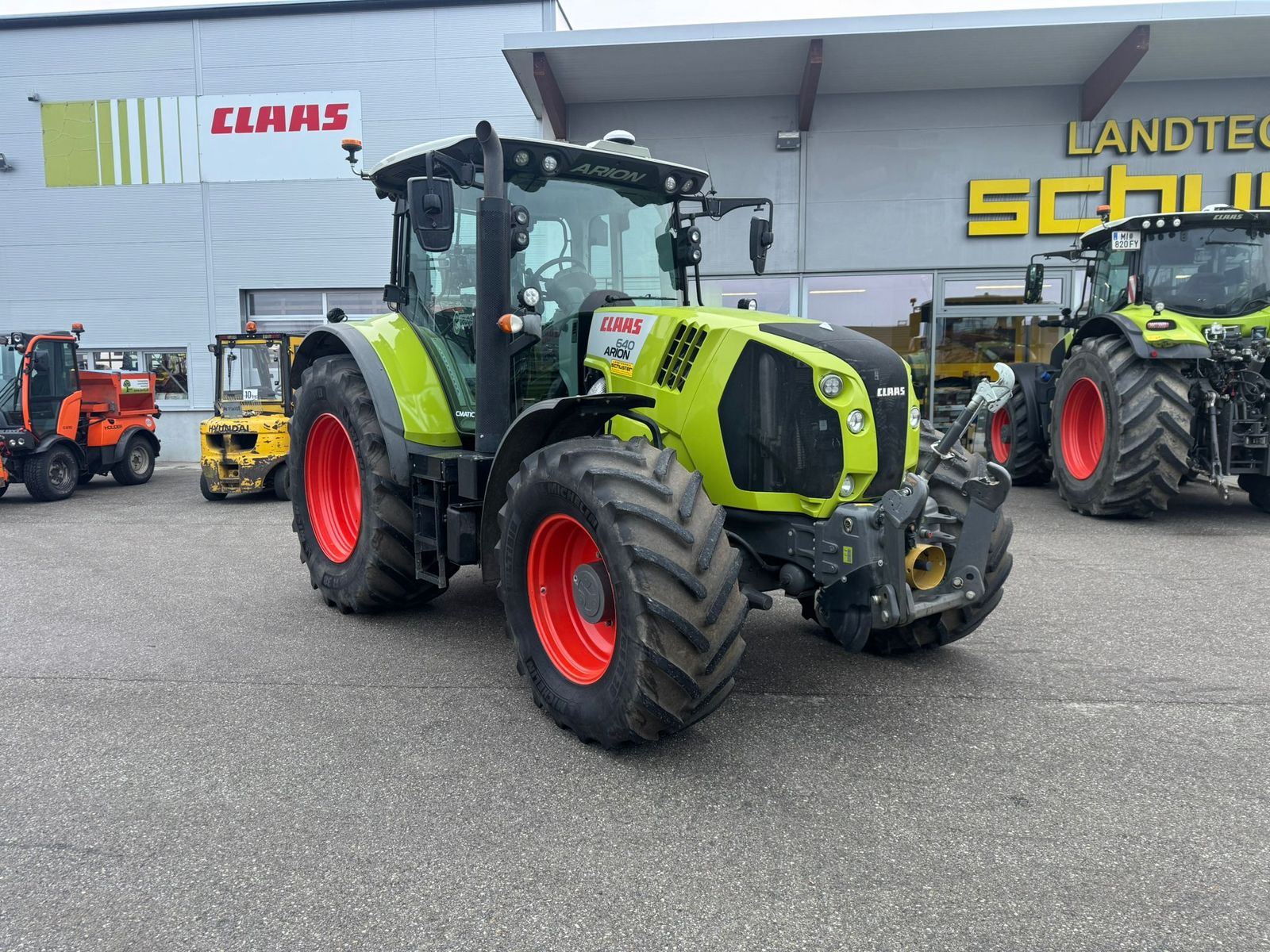 Claas Arion 640 CMATIC 1