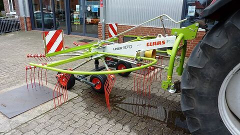 Claas LINER 370 2
