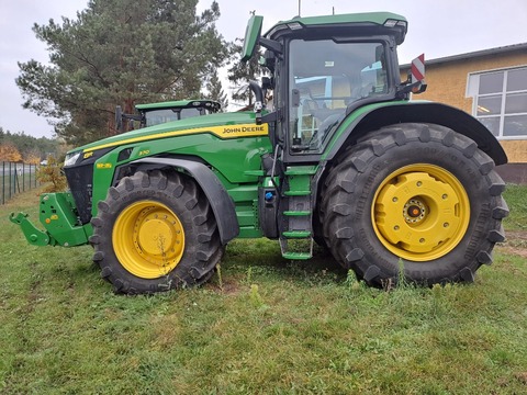 John Deere TRAKTOR 8R370