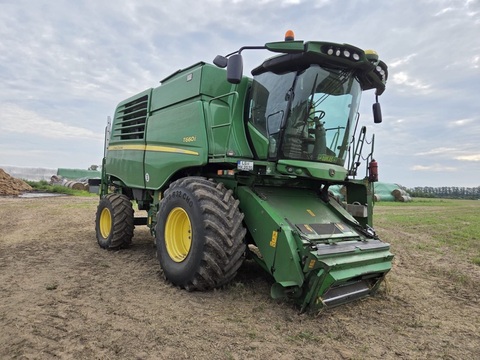 John Deere T660
