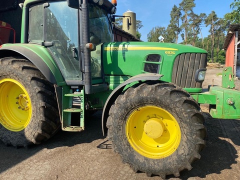John Deere 6830 3