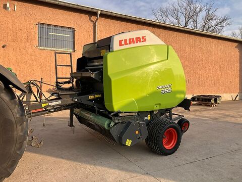 Claas Variant 365 RC