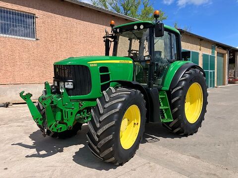 John Deere 6830 *Powr Quad*