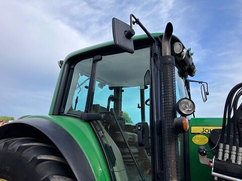 John Deere 7530 Premium mit Stoll Frontlader