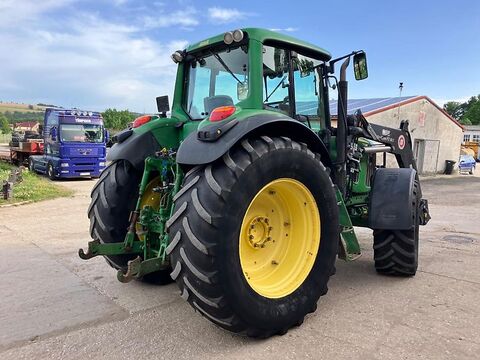 John Deere 7530 Premium mit Stoll Frontlader