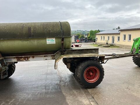 Fortschritt HW80.11 Fahrgestell mit GFK Tank 6000l 3