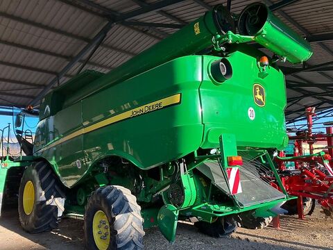 John Deere S 680 i HM *Allrad* 3
