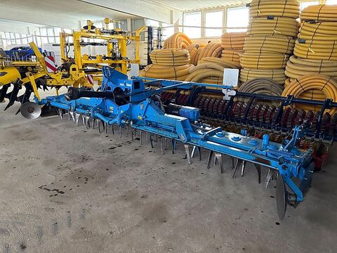 Lemken Zirkon 12/600 mit Güttler Walze