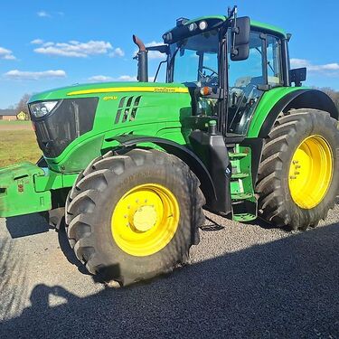 John Deere 6175M