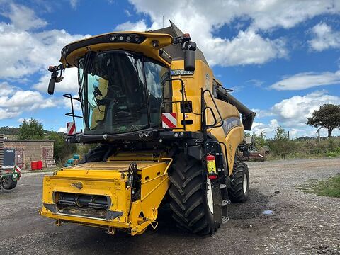 New Holland CR 8.90 *Varifeed 30*
