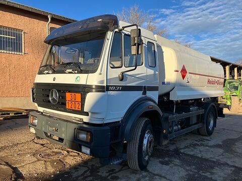 Mercedes-Benz SK 1831 L Tankwagen *Mit Behältert