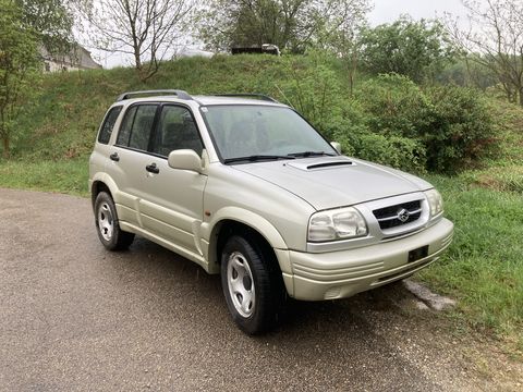 Suzuki Suzuki Grand Vitara Bj1999 230500km 4000€