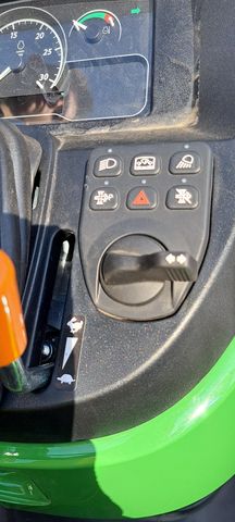 John Deere 3039R