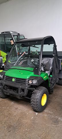 John Deere Gator 