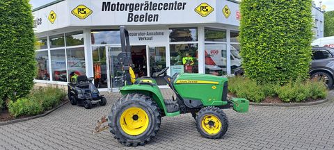 John Deere 3036E