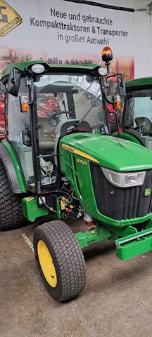 John Deere 4052R