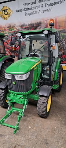 John Deere 3046R