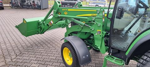 John Deere 4066R