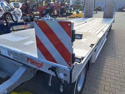 Fliegl 3 Achs-Tieflader Agrar 