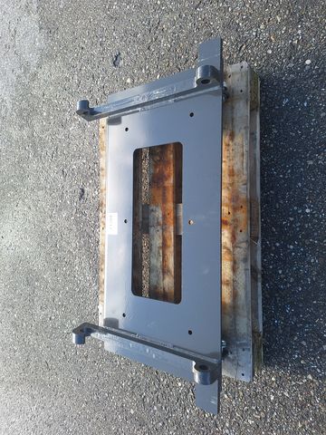 Fliegl AgroCenter Anbauplatte JCB Q-Fit 