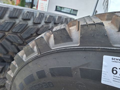 Nokian 650/65R42+540/65R30 