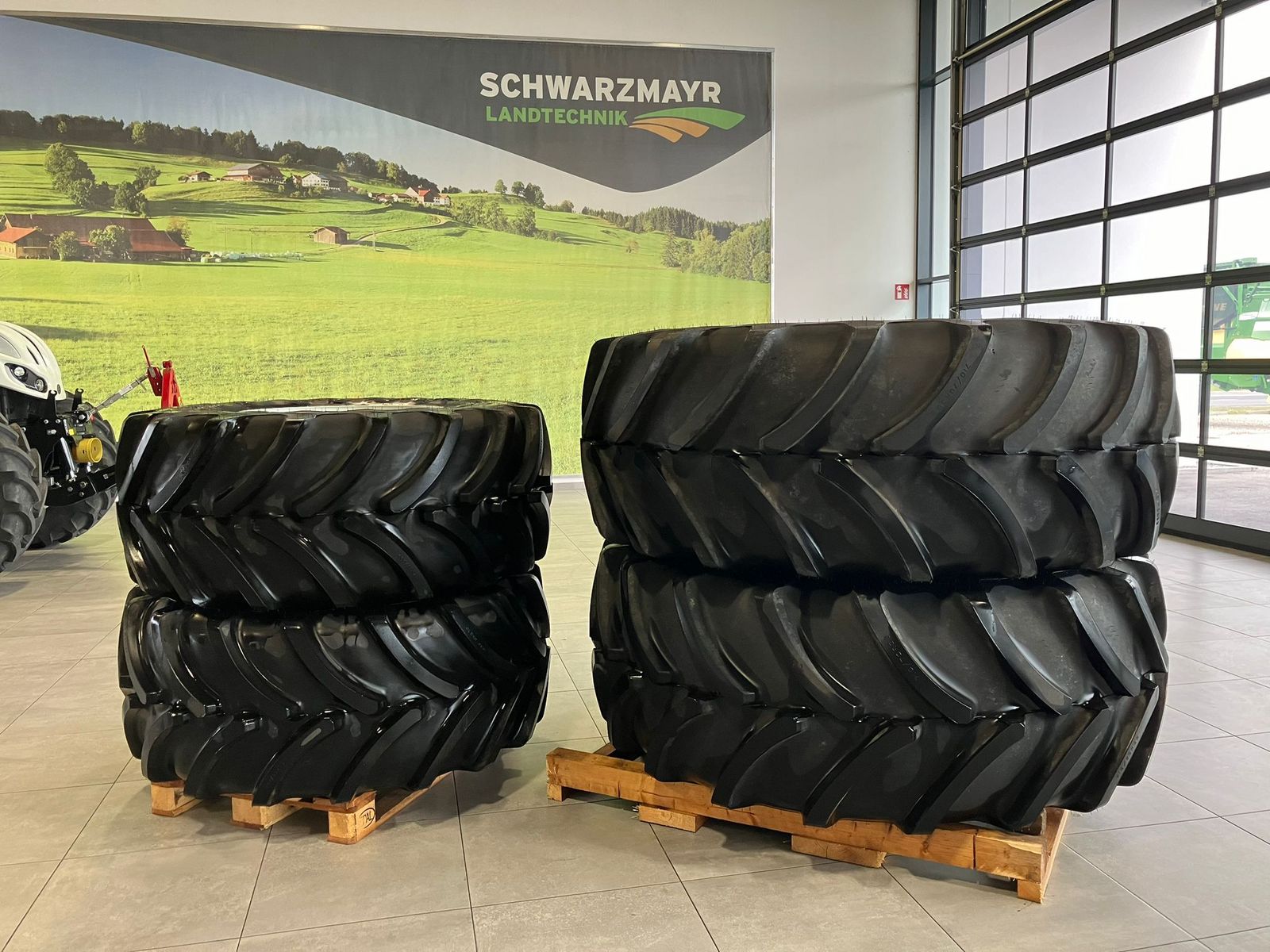 Firestone 710/70R38+600/65R28 1