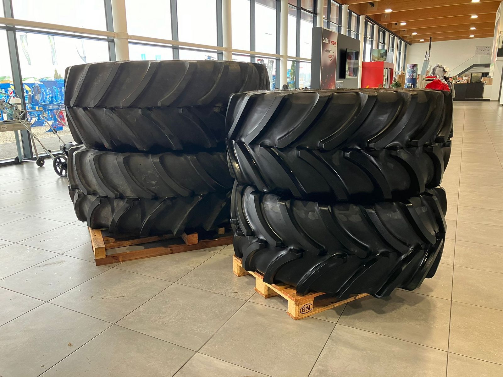 Firestone 710/70R38+600/65R28 3