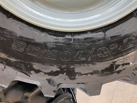 Firestone 710/70R38+600/65R28