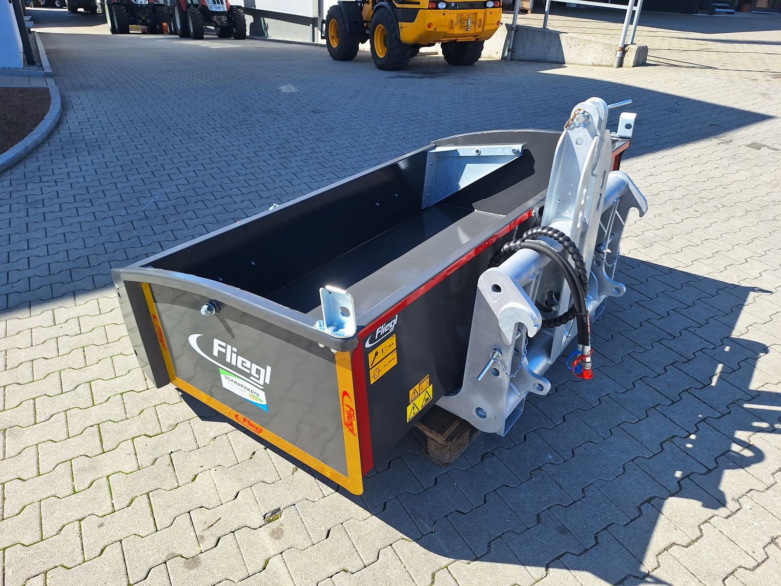 Fliegl AgroCenter Heckschaufel G1800mm  3