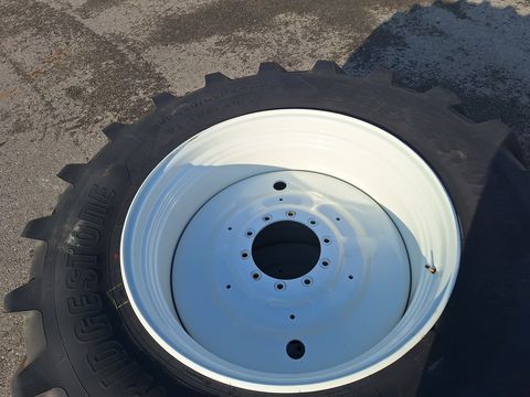 Bridgestone 650/65R42+540/65R30