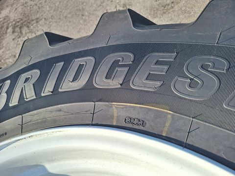 Bridgestone 650/65R42+540/65R30