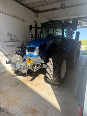 New Holland T 5.85