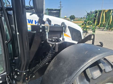 New Holland T 5.95