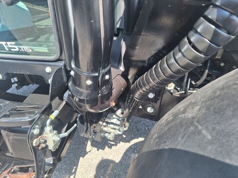 New Holland T 5.95