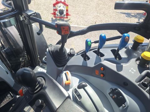 New Holland T 5.95