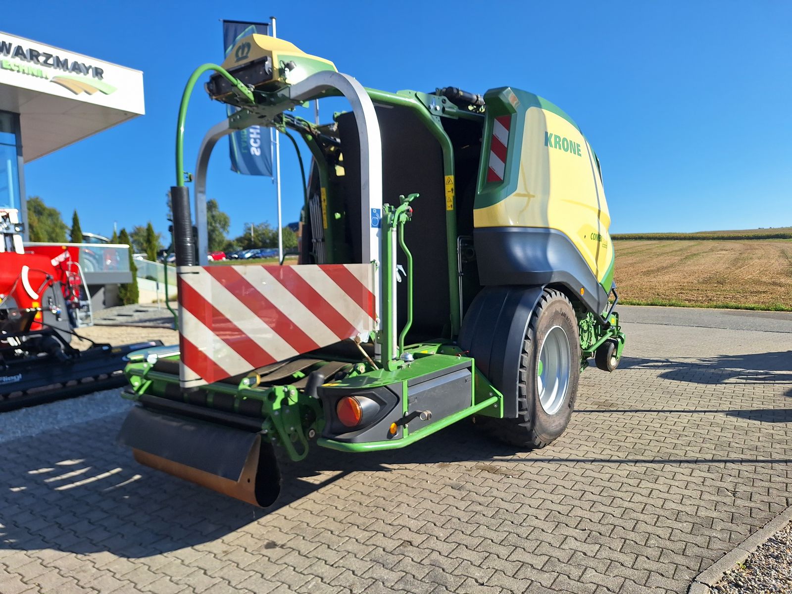 Krone ComPack V 150 XC Pro  2