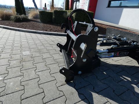 Sonstige Giant Futterschieber 2000Euro