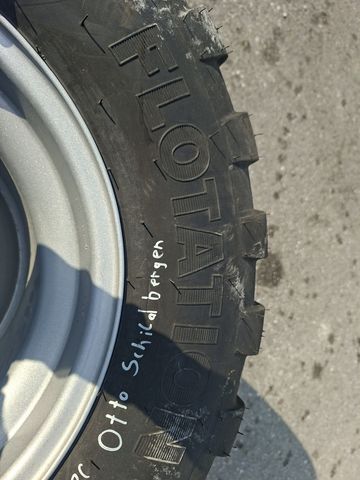 Vredestein 480/45-17 Flotation+