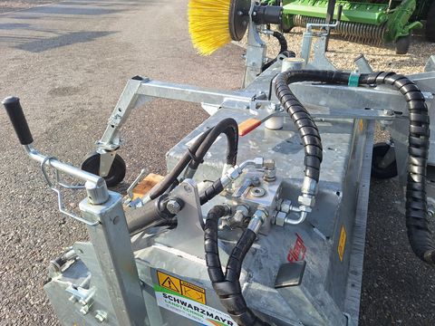 Sonstige Fliegl AgroCenter Kehrmaschine 1550